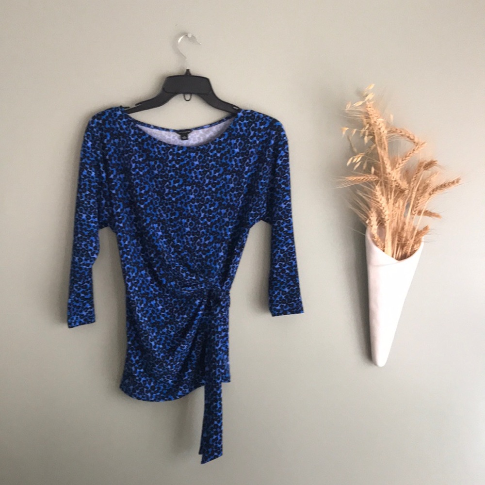Ann Taylor 3/4 Sleeve Gathered Front With Tie Black/Blue Flower Print Blouse S.
